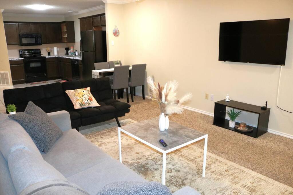 شقة Lubbock Haven 3Beds, 3 Baths المظهر الخارجي الصورة
